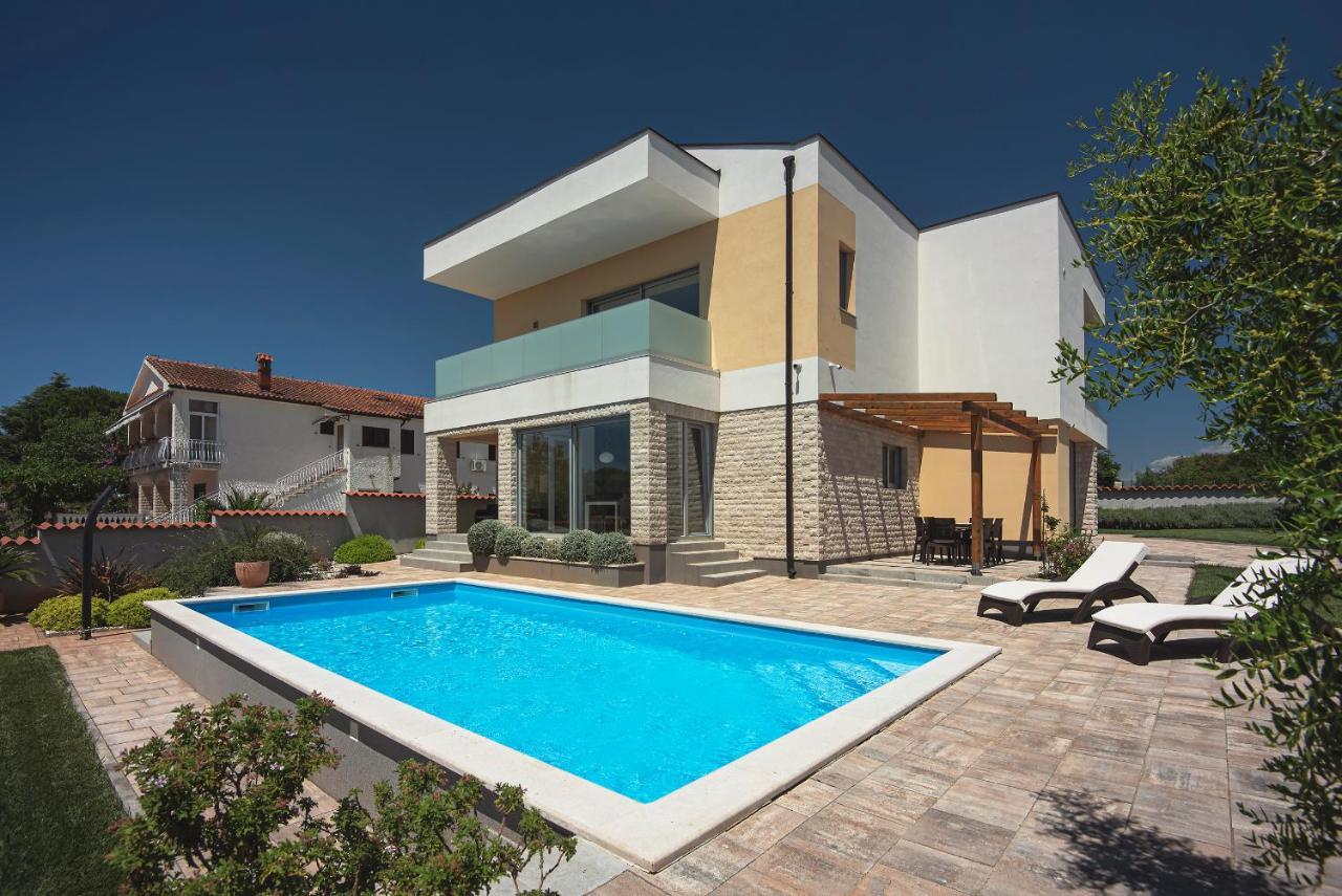 Villa White Barbariga Exterior foto